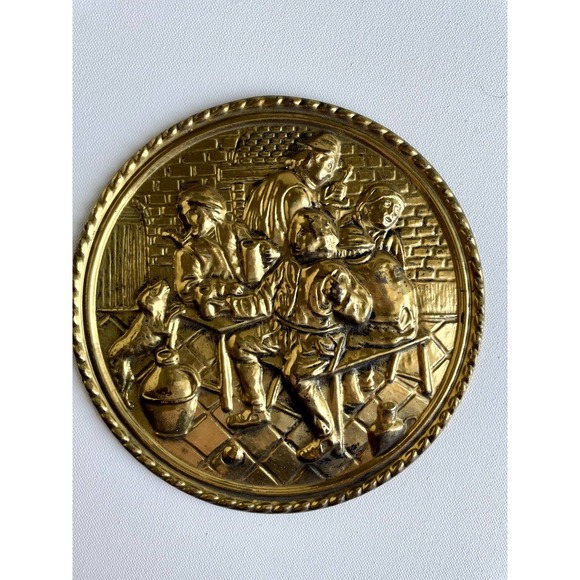 Vintage Peerage Brass Wall Hangings, Made In England, Set Of 2 - Picture 3 of 10